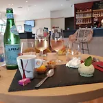 Ξενοδοχείο Kyriad - Aeroport 3*