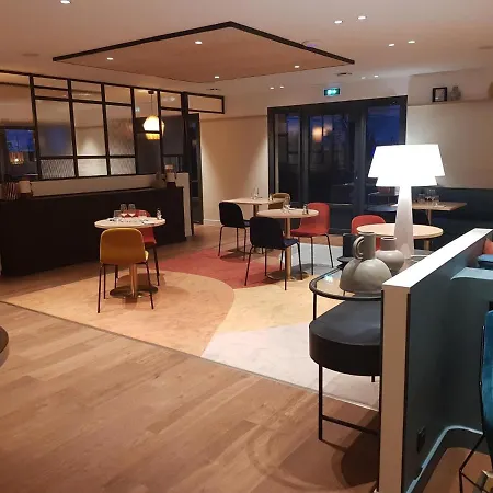 Hotel Kyriad - Aéroport 3*