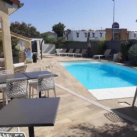 Kyriad - Aéroport Hotel Carcasona