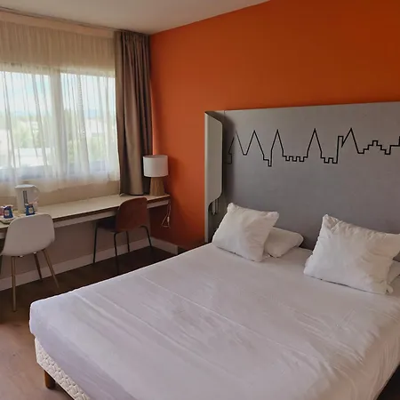 Kyriad - Aéroport Hotel 3*