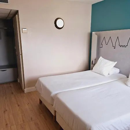 Szálloda Kyriad - Aeroport 3*