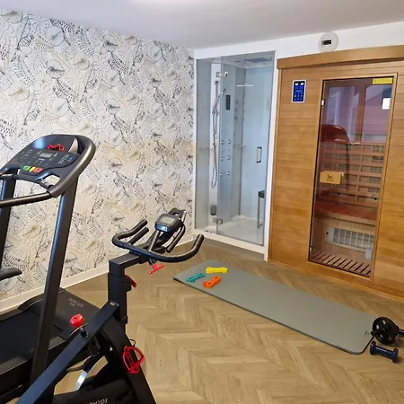 Hotel Kyriad - Aéroport