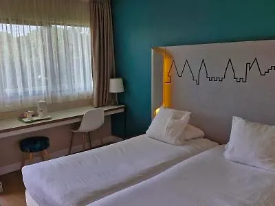 Hotel Kyriad - Aeroport