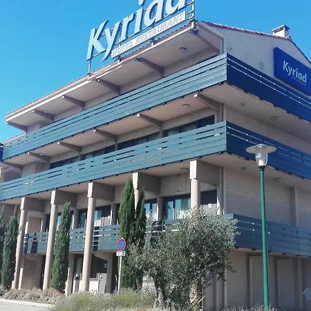 Kyriad - Aéroport Hotel Carcasona