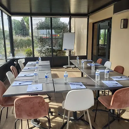 Kyriad - Aéroport Hotel Carcasona