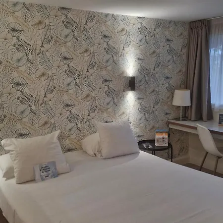 Hotel Kyriad - Aéroport 3*