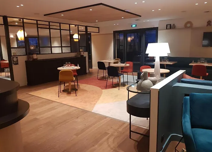 Hotel Kyriad - Aeroport 3*