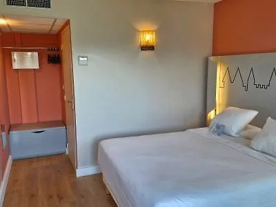 Kyriad - Aéroport Hotel 3*
