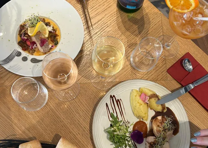 Hotel Kyriad - Aéroport Carcasona