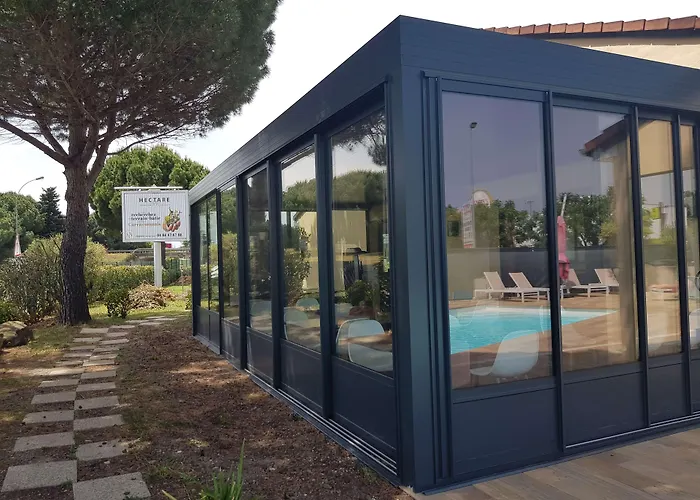 Hotel Kyriad - Aéroport