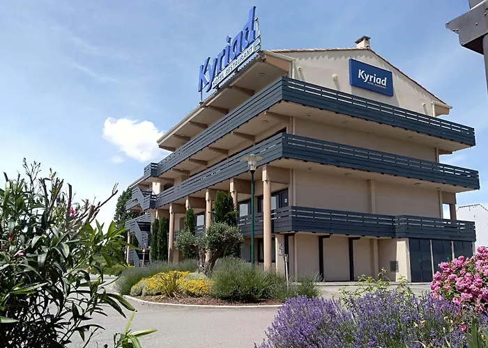 Hotel Kyriad - Aeroport 3*